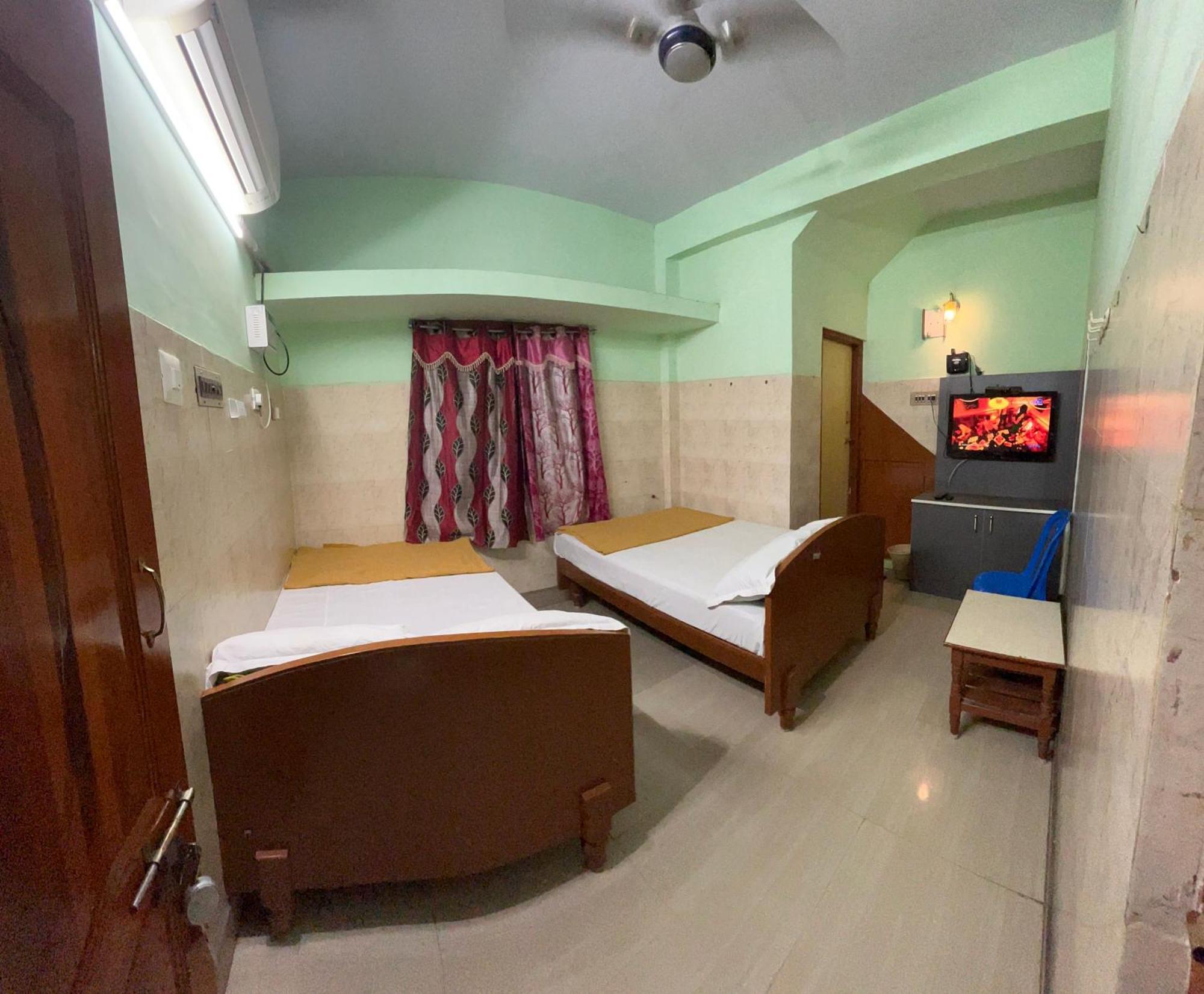 Hotel Chola Lodge Arantangi ภายนอก รูปภาพ
