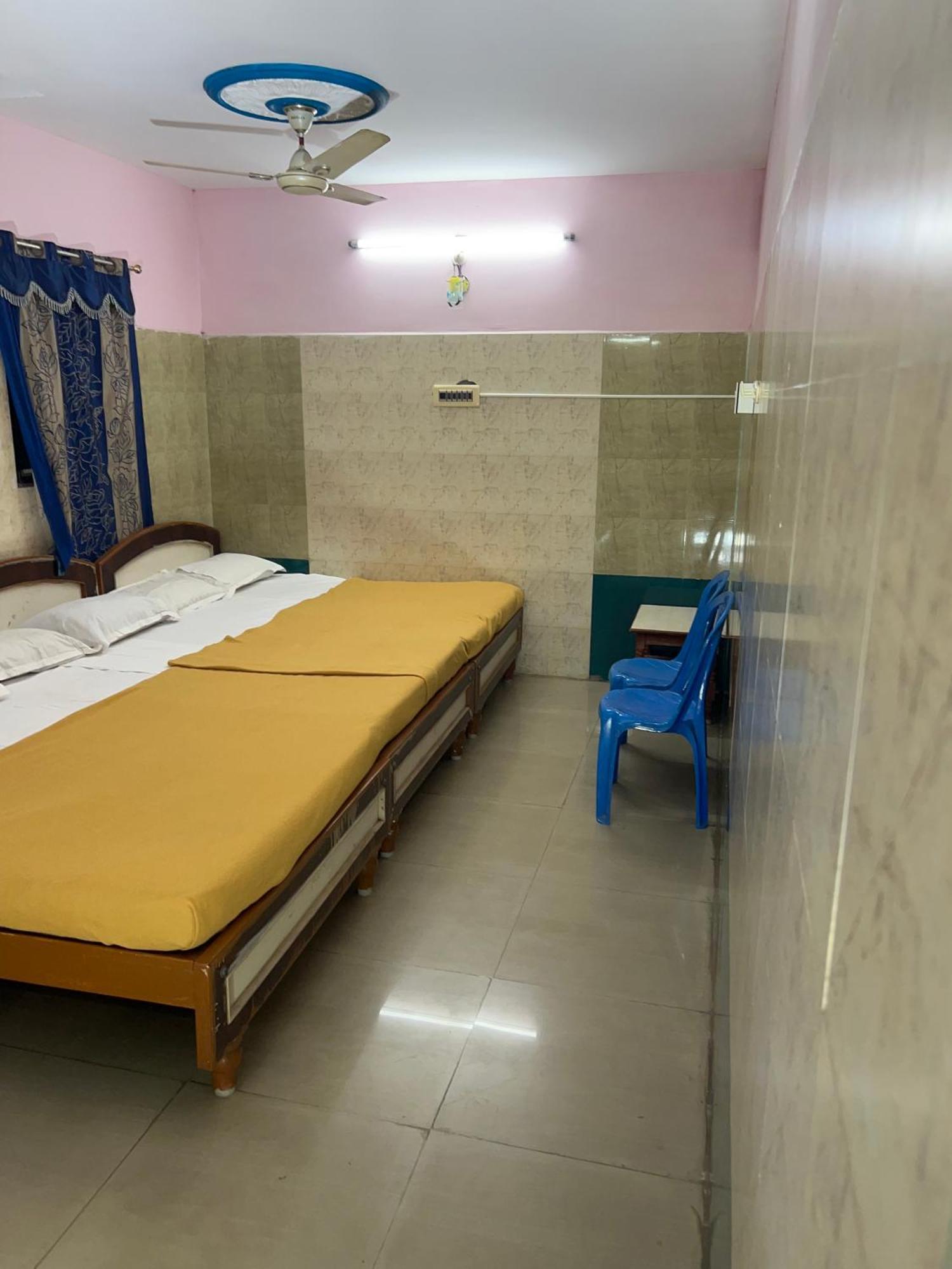 Hotel Chola Lodge Arantangi ภายนอก รูปภาพ