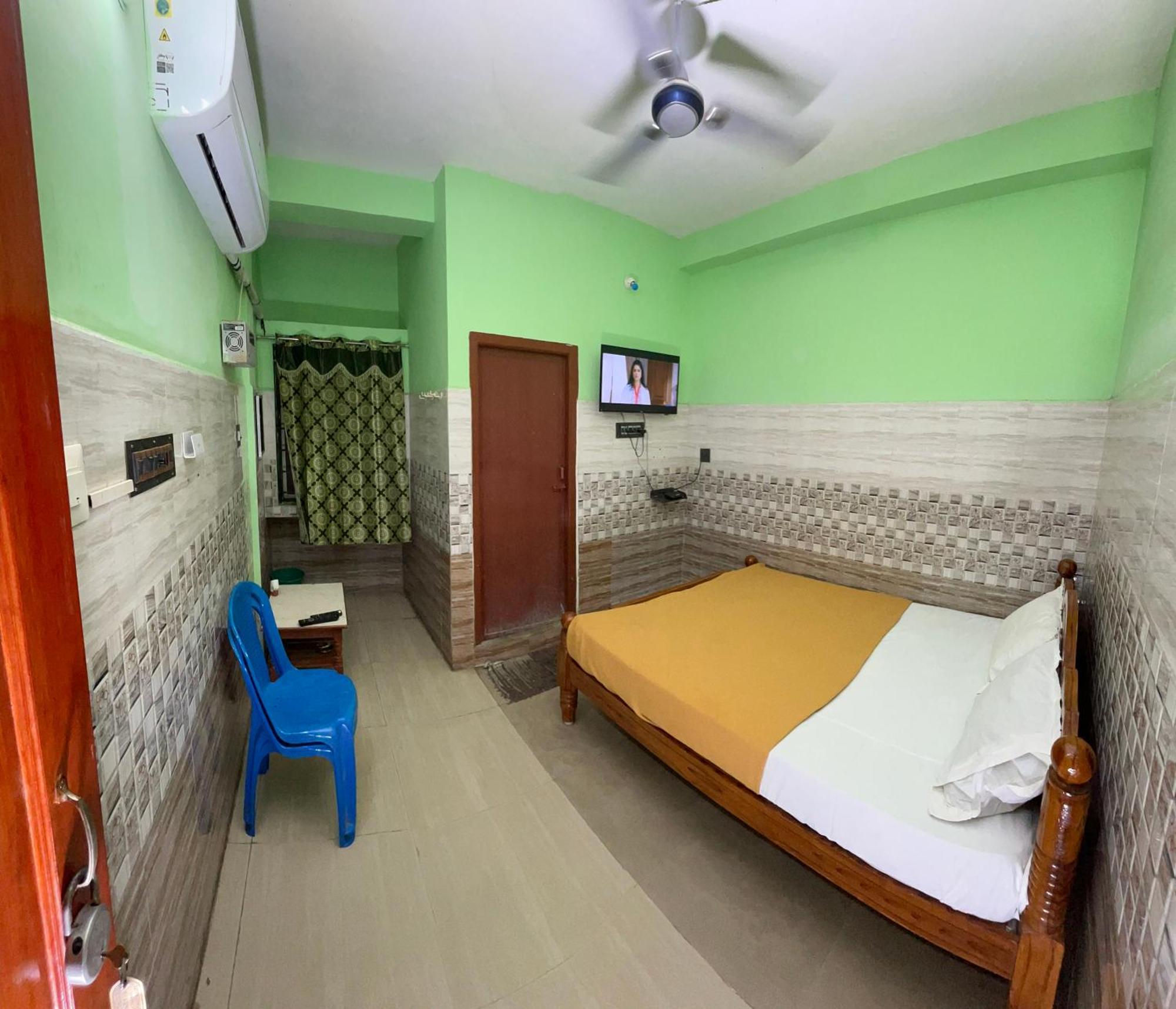 Hotel Chola Lodge Arantangi ภายนอก รูปภาพ