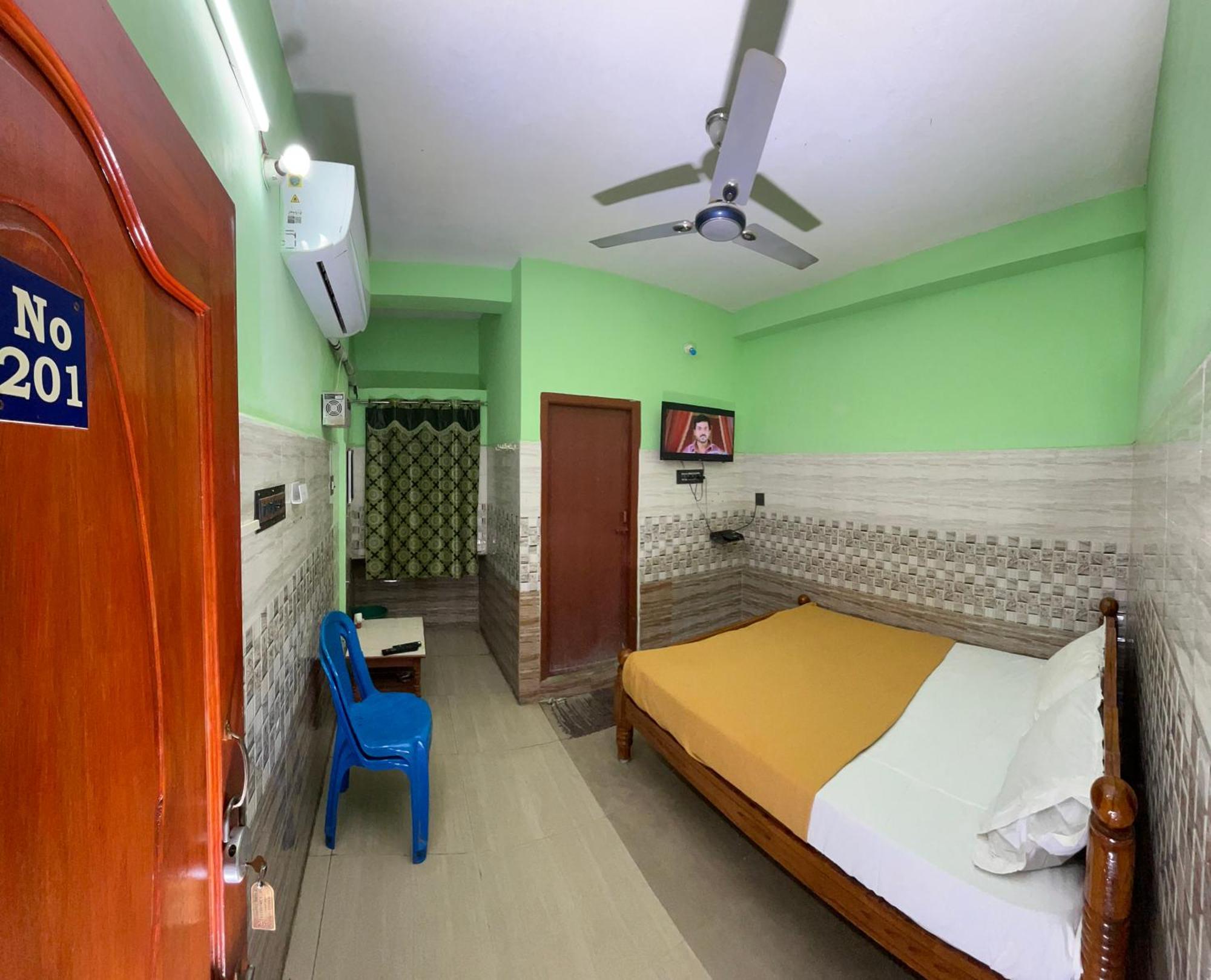 Hotel Chola Lodge Arantangi ภายนอก รูปภาพ